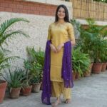 How to choose unstitched suit fabric for women today