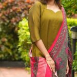 Why unstitched suit for women is a smart fashion choice